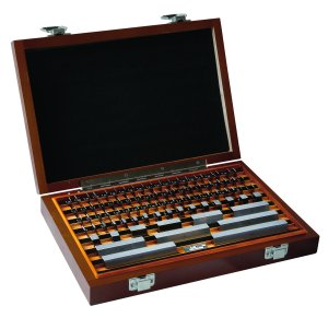 METRIC steel gauge block set